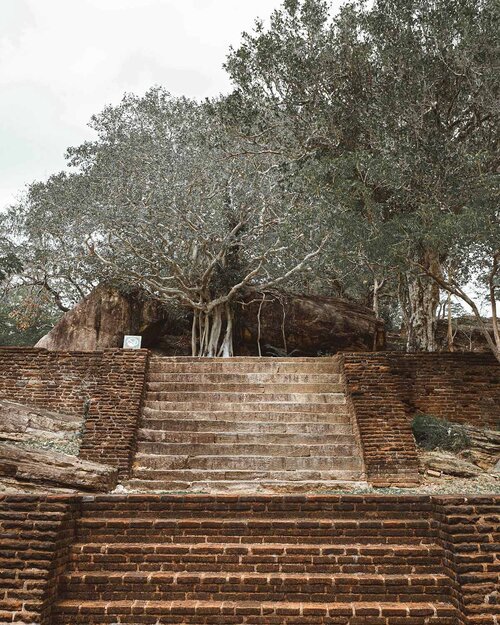 Polonnaruwa | Ancient places in Sri Lanka