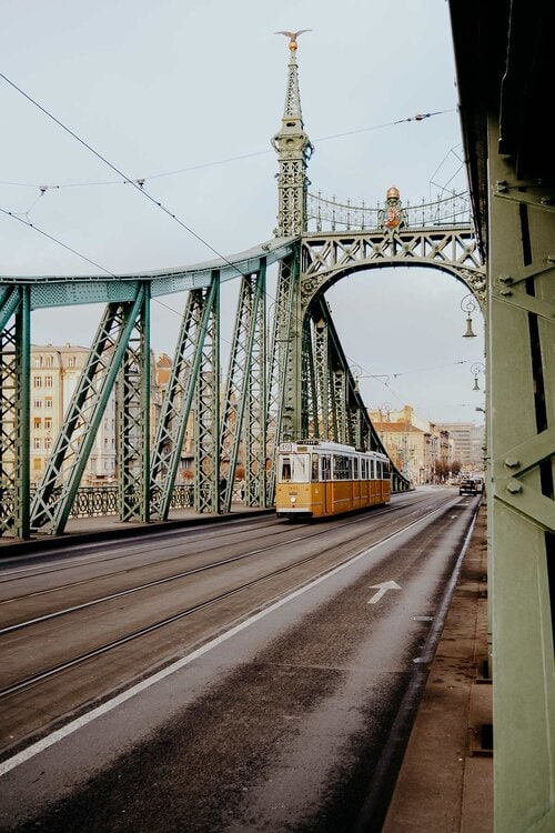 Szabadság híd bridge | A weekend in Budapest