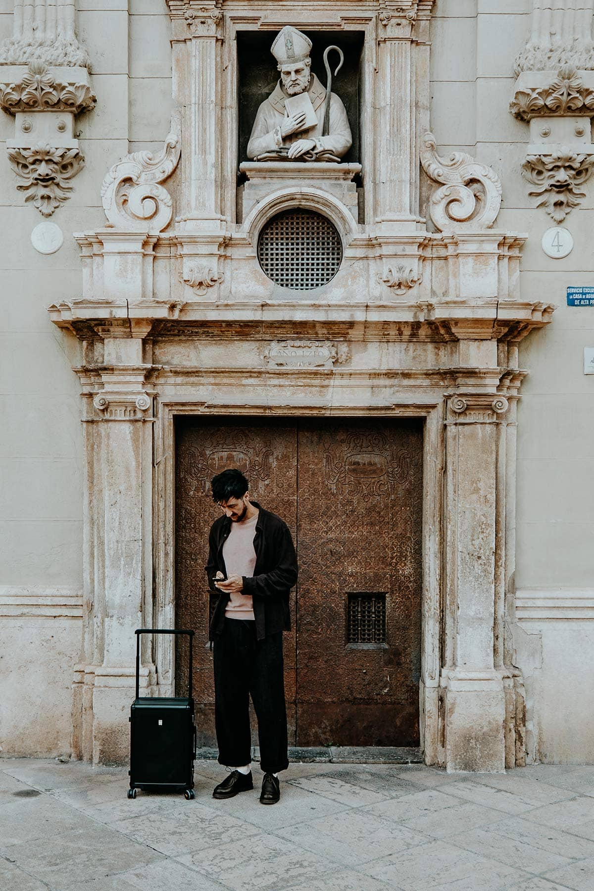 Level 8 Suitcase Pro