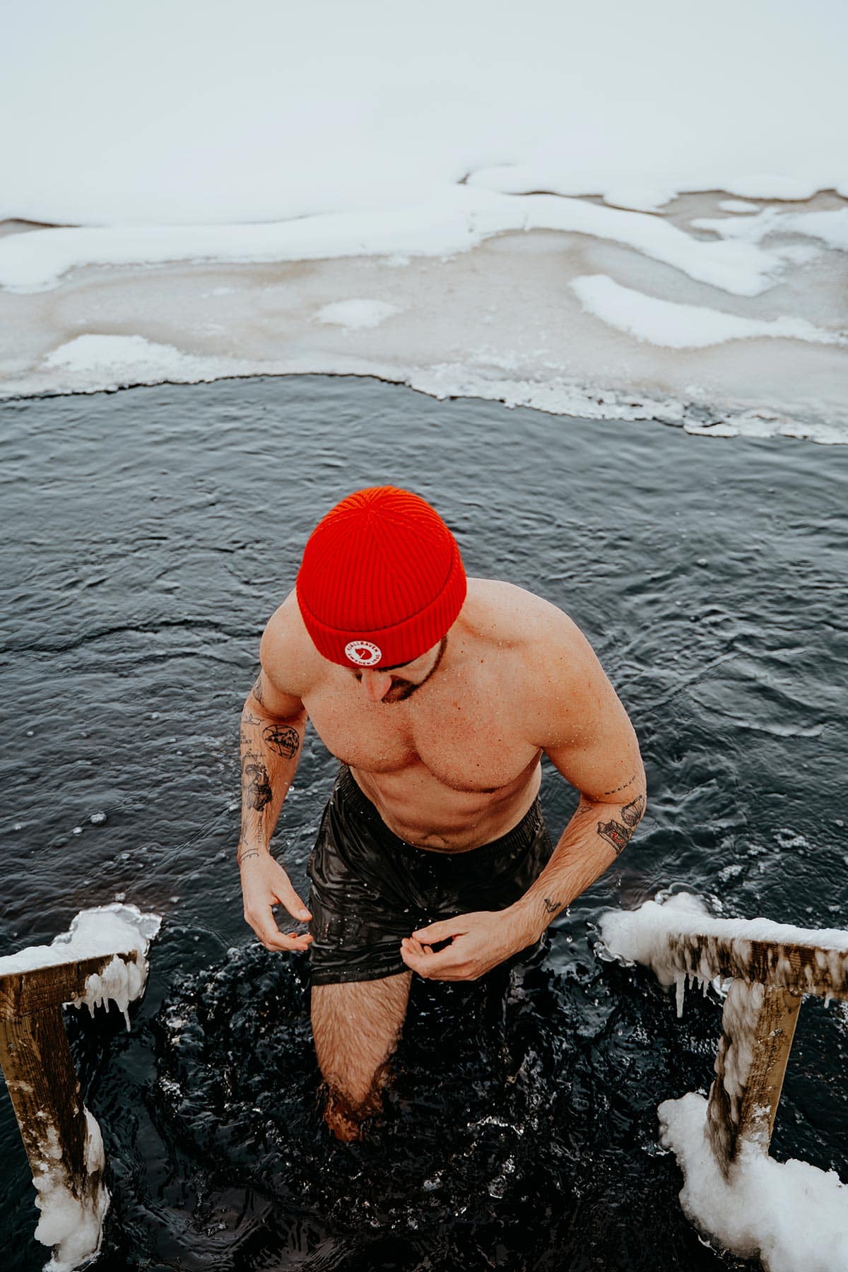 Things to do in Lapland | Cold plunge at Apukka Resorts
